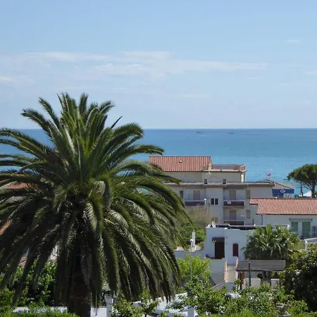 アパート 725 - Trilocale Al Primo Piano A Nuovo - Bellissima Vista Mare - A 200 Mt Dalla - Climatizzato Inclusa Al White Club *